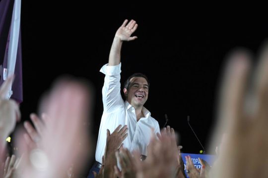 «Μη βιάζονται στη Ν.Δ. να ράψουν κοστούμια»