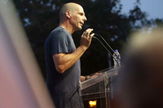Η νύχτα εναλλάσσεται με νύχτα κι ας λέγεται ΜΕΡΑ25