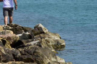Πτώμα σε προχωρημένη σήψη κοντά σε παραλία της Άνδρου