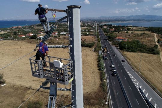 Διορθώθηκε η βλάβη στο δίκτυο υψηλής τάσης στη Χαλκιδική