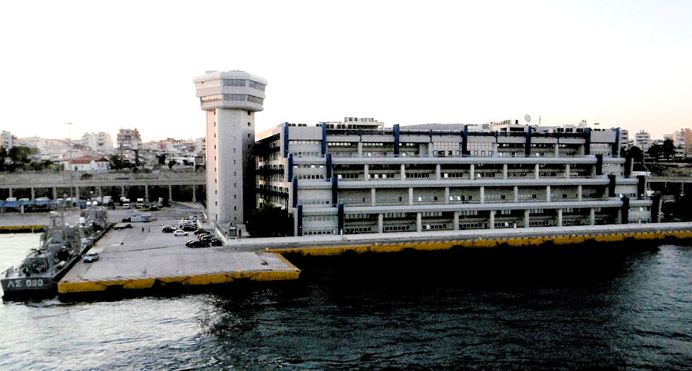 Αντιδράσεις για τη συγχώνευση των δύο γραμματειών του υπ. Ναυτιλίας από τον ΣΥΡΙΖΑ