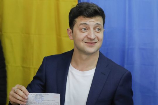 Ο Ζελένσκι ελπίζει να ενισχυθεί από τις βουλευτικές εκλογές
