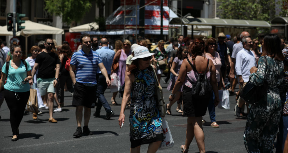 Ξεκίνησε ο πρώτος μίνι καύσωνας του καλοκαιριού