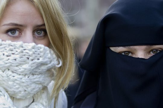 Κενό γράμμα η απαγόρευση της μπούρκας και της νικάμπ