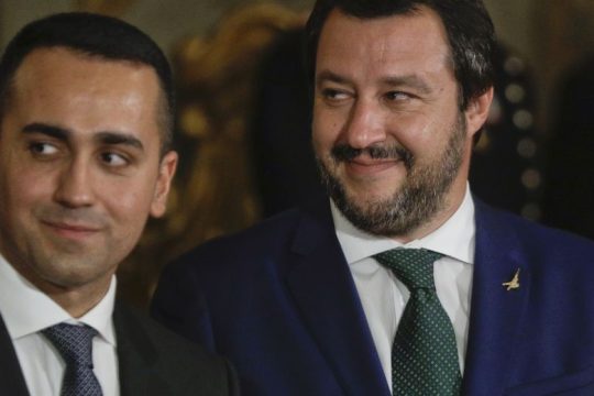 Η Λέγκα εξευτέλισε τους Πέντε Αστέρες, η συγκυβέρνηση των δύο καταρρέει