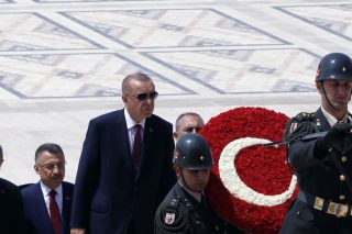Η «ζώνη ασφαλείας»… σφίγγει τον Ερντογάν