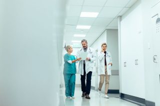 Αναπόφευκτα τα πρώτα λάθη στη συνταγογράφηση
