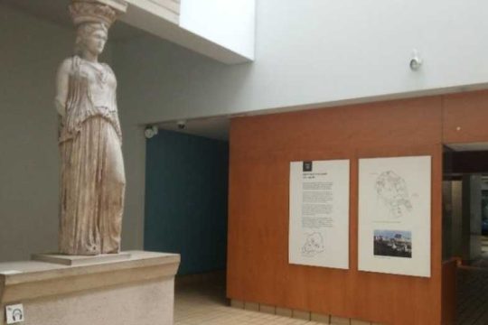 Δέος για τα αριστουργήματα, θλίψη για την εγκατάλειψη