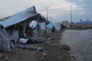 «Κανένα φως στον ορίζοντα» για τους πρόσφυγες