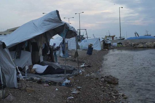 «Κανένα φως στον ορίζοντα» για τους πρόσφυγες