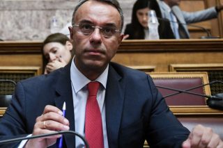 Αναζητούνται… περικοπές 2,5 δισ.