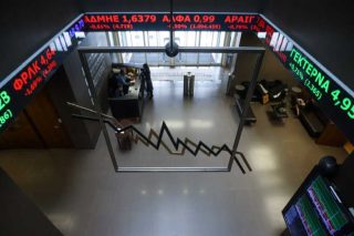 Νέα βουτιά στο Χ.Α., ενώ η Wall Street Journal προβλέπει… θρίαμβο