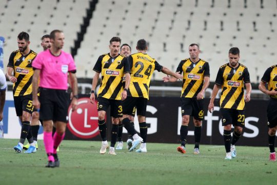 Κρατάει μόνο την πρόκριση
