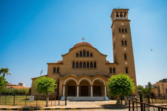 Θεατές στη σιωπηρή διχοτόμηση