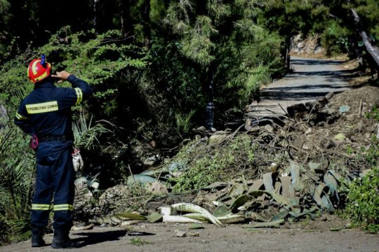 Κατολίσθηση στην περιπατητική διαδρομή προς την Αρβανιτιά στο Ναύπλιο