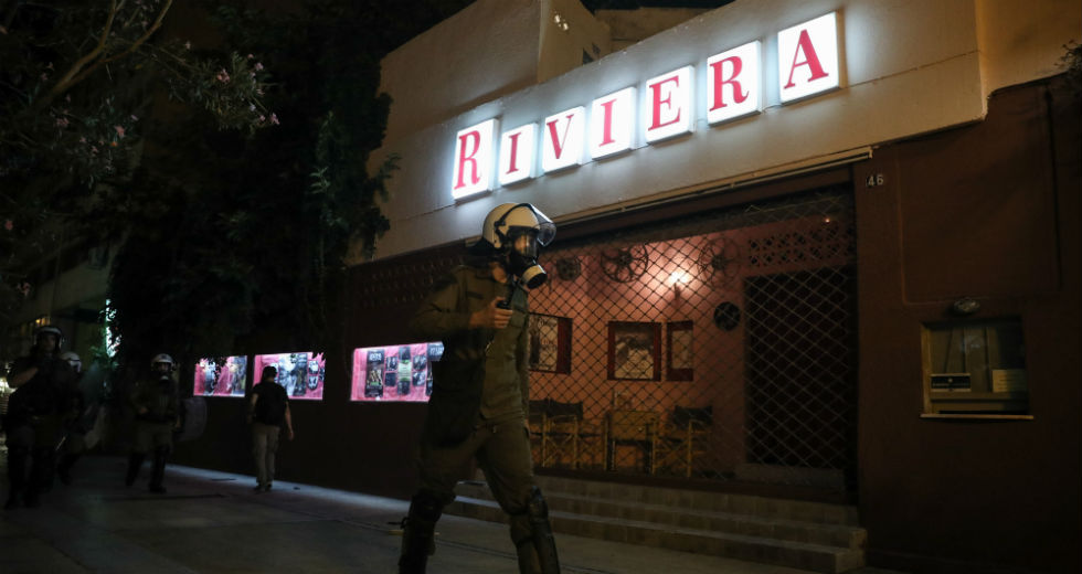 Δύο συλλήψεις για τα επεισόδια στα Εξάρχεια