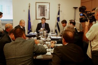 Μείωση φόρου στα συμβόλαια των ποδοσφαιριστών εξήγγειλε ο Αυγενάκης