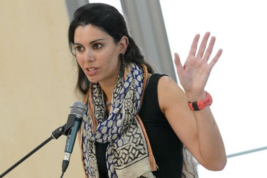 Ικαρία: Σε πλήρη εξέλιξη οι έρευνες για τη Βρετανίδα τουρίστρια