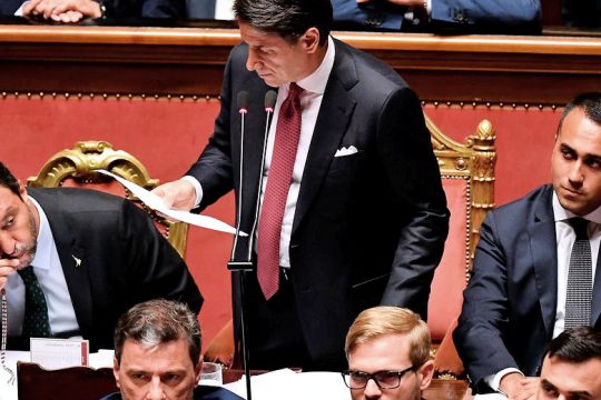 Αναζητείται κεντροαριστερό «ανάχωμα» στον Σαλβίνι