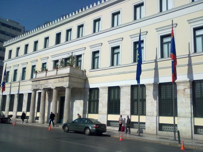 Με εγκύκλιο Μητσοτάκη η Χ.Α. στις επιτροπές του Δήμου της Αθήνας