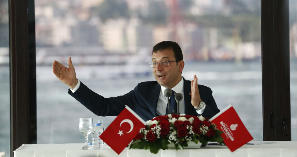 Ο δήμαρχος Κωνσταντινούπολης «κόβει» τη χρηματοδότηση σε φιλοκυβερνητικά ιδρύματα