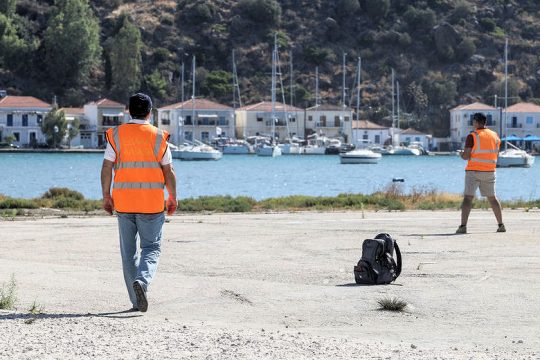 Το ελικοδρόμιο-αλάνα και η πολιτική εκμετάλλευση
