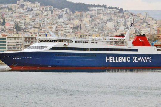 Την πληρώνουν οι Κυκλάδες για τη Σαμοθράκη