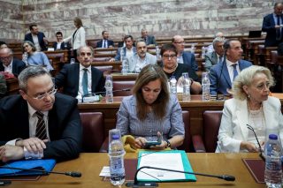 Οι θεσμοί και τα πρόσωπα