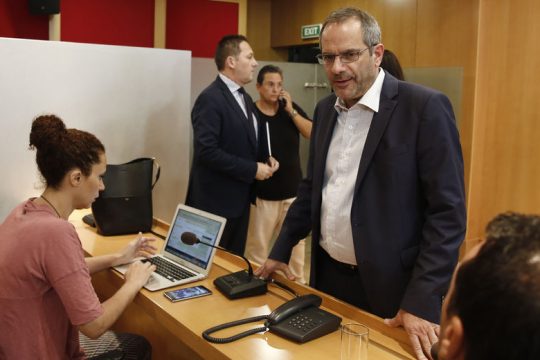 Η ΕΡΤ γίνεται… αντικειμενική!