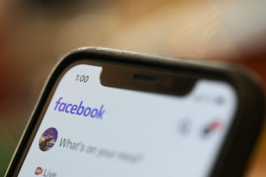 Το Facebook «άκουγε» τα ηχητικά μηνύματα των χρηστών μέσω Messenger