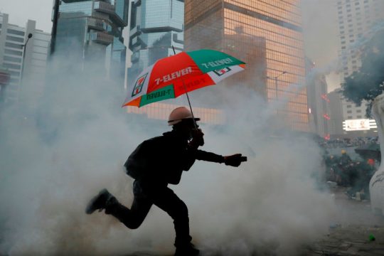 Αστυνομική βία εναντίον διαδηλωτών στο Χονγκ Κονγκ