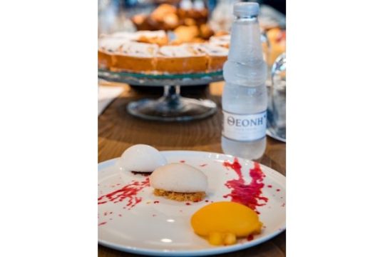 Sorbet με ΘΕΟΝΗ Φυσικό Μεταλλικό Νερό στα Fresh Pastry Shops