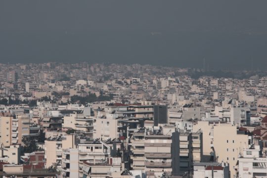 Πώς να προστατευθούν οι πολίτες από τον καπνό μετά από πυρκαγιά