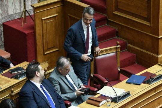Κυβέρνηση με ακραία ταξική εμμονή