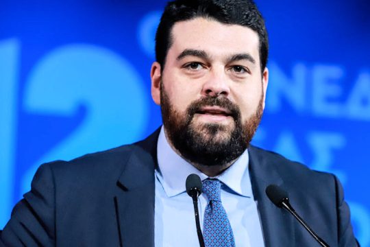 Βαθύ… γαλάζιο στον χάρτη της εκπαίδευσης