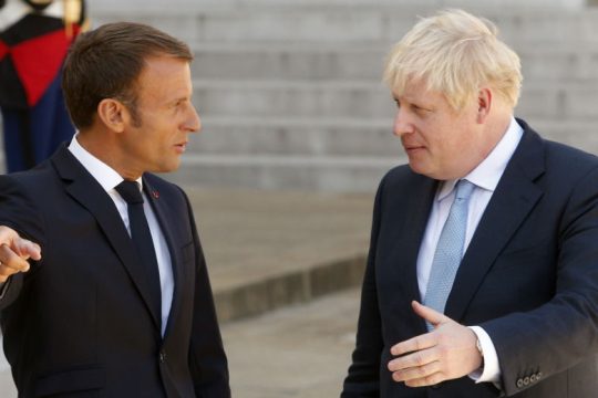 Στη γραμμή Μέρκελ και ο Μακρόν για το Brexit