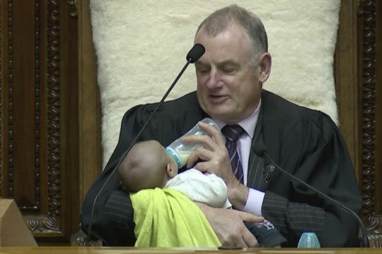 Tα μωρά στην εξουσία
