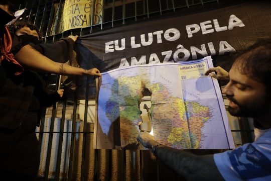 Ο Αμαζόνιος εξαφανίζεται για μια χούφτα δολάρια