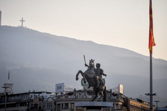 Οι «μακεδονομάχοι» έμειναν χωρίς ηγεσία