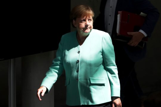Ενδείξεις ύφεσης και καμπανάκια για τη γερμανική οικονομία