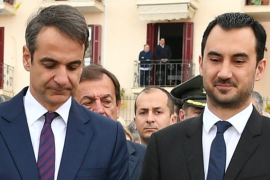 Ο Μητσοτάκης θριαμβολογεί, ο Χαρίτσης υπενθυμίζει