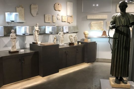 Επαναλειτουργεί το πωλητήριο
