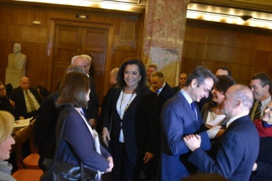 Κάτω τα χέρια από τον «ταμία» μας