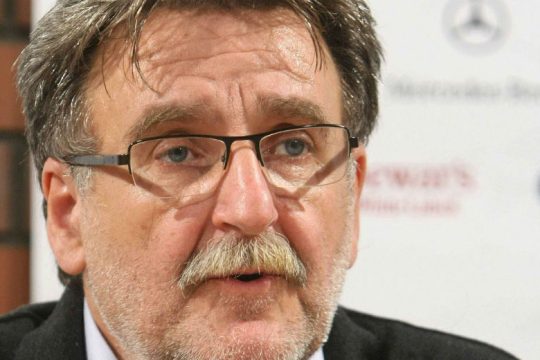 Πέθανε ο δημοσιογράφος και συγγραφέας Γιώργος Μπράμος