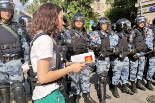 Μια 17χρονη αριστούχος, σύμβολο του ανέμου αλλαγής