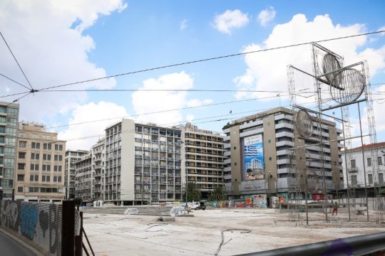 Νεκρός άνδρας από πτώση στην Ομόνοια