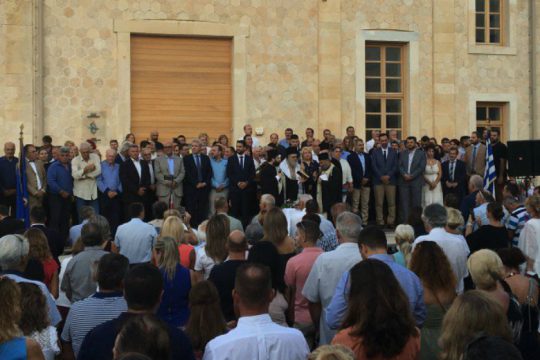 Κατηγορούν τον δήμαρχο Χανίων για ρατσισμό λόγω του πολιτικού όρκου