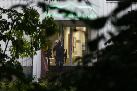 Ως τρομοκρατία αντιμετωπίζει η αστυνομία τους πυροβολισμούς στο Όσλο