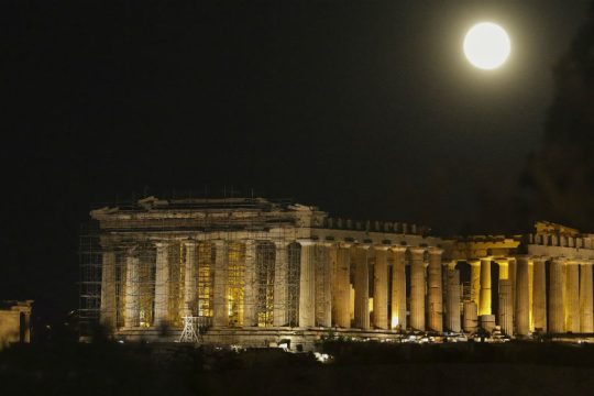 Η πανσέληνος του Δεκαπενταύγουστου
