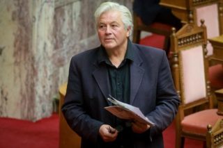 «Η κυβέρνηση έχει εξευτελίσει κάθε κανόνα στοιχειώδους αξιοκρατίας»
